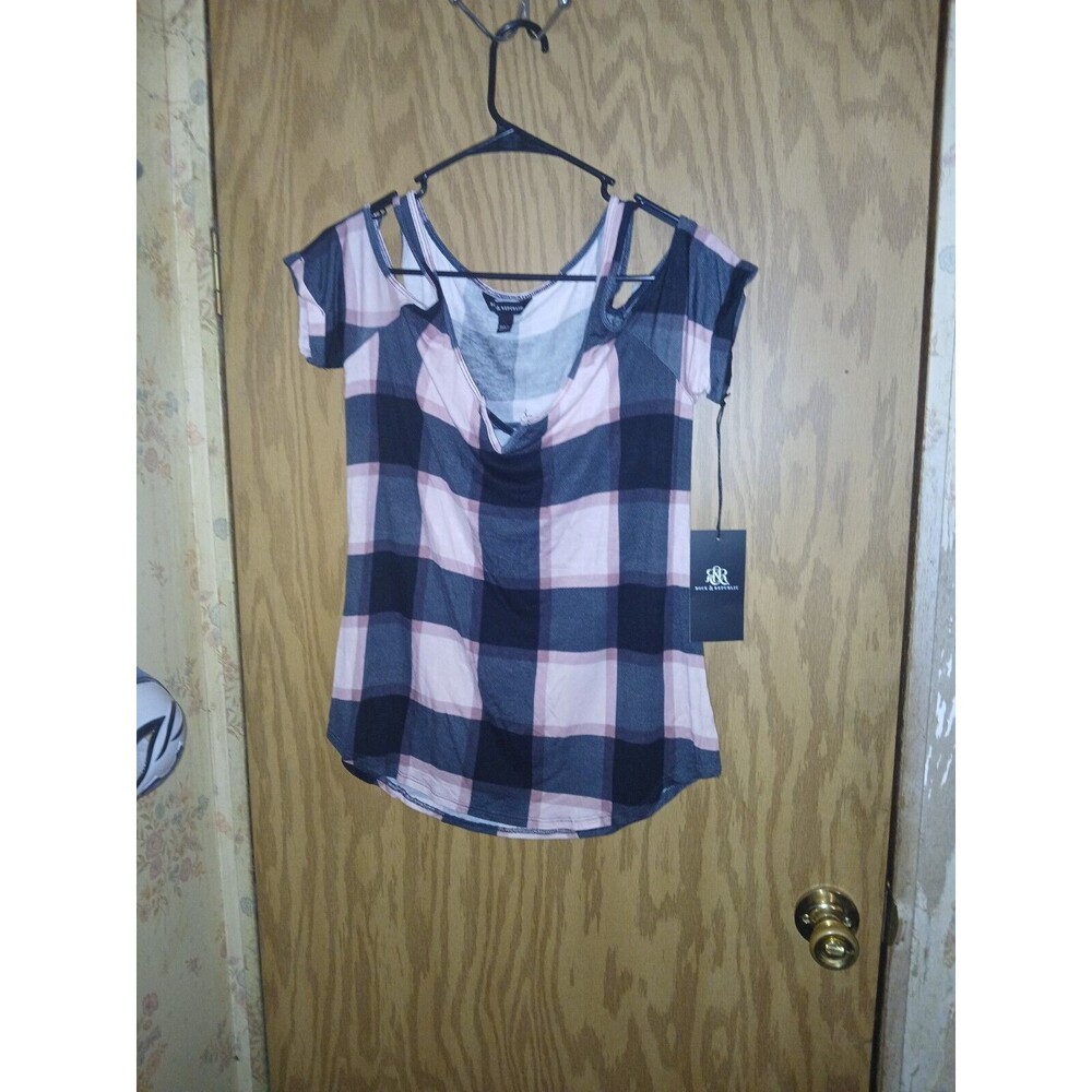 Rock & Republic Essential Tee Plaid Black & Pink Cold Shoulder Womens Size Small